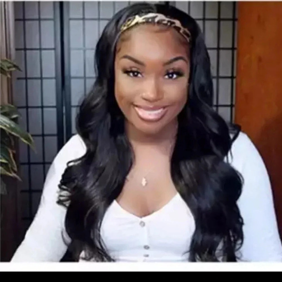 Natural  black body wave synthetic headband hair wig 16” - Picture 3 of 4